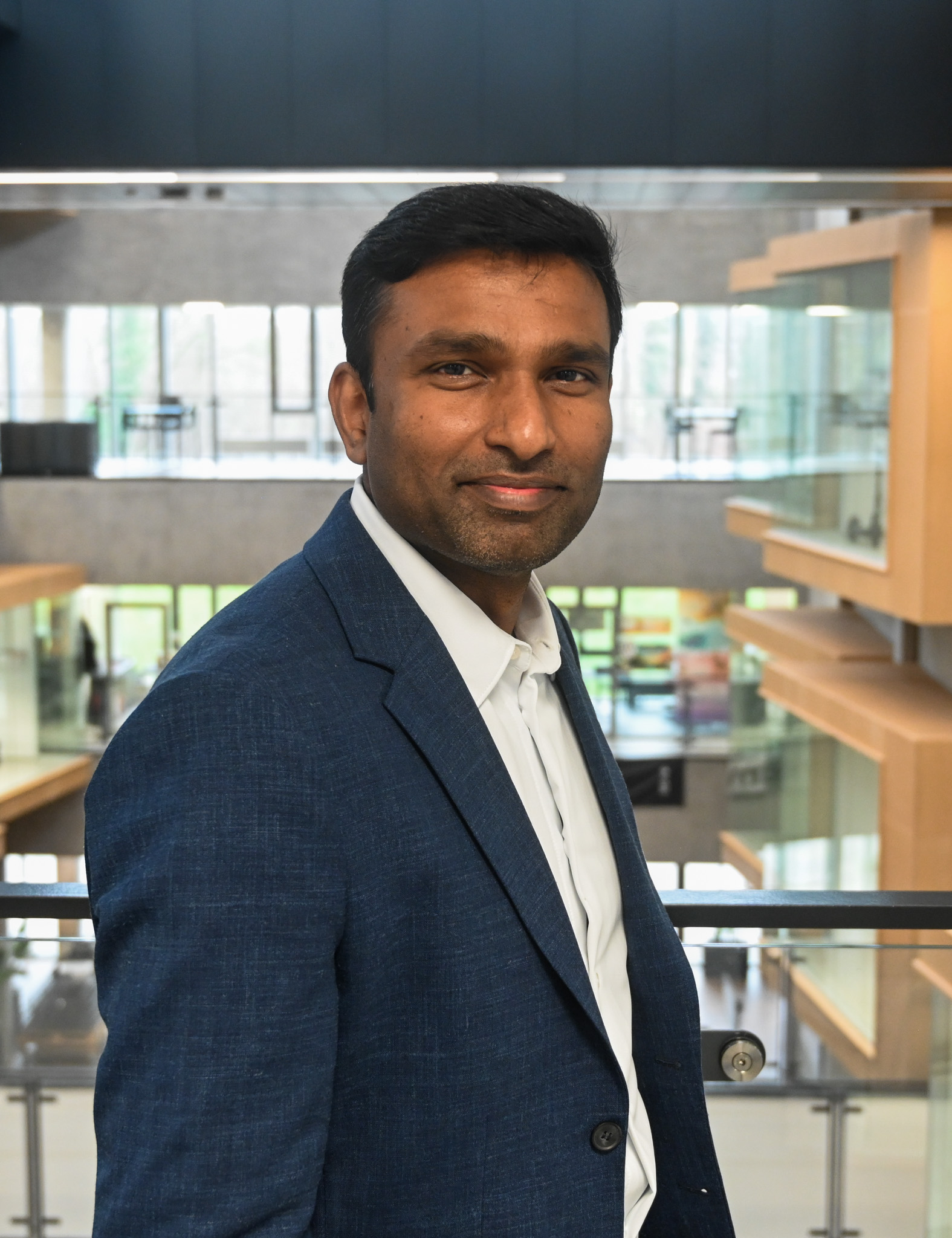 Vinay Chakravarthi Gogineni